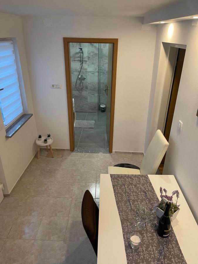 Apartma Lavanda Koper Buitenkant foto